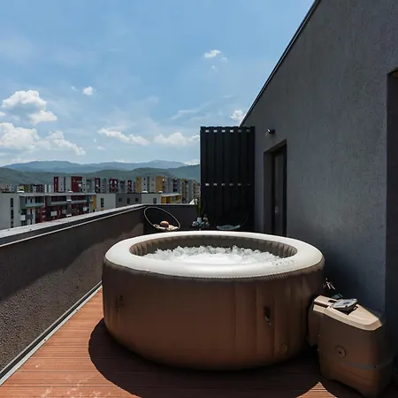 Skylark - Manhattan Penthouse With Jacuzzi & Panoramic View